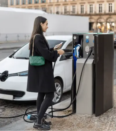 Le guide complet de la recharge de véhicule électrique en 2025